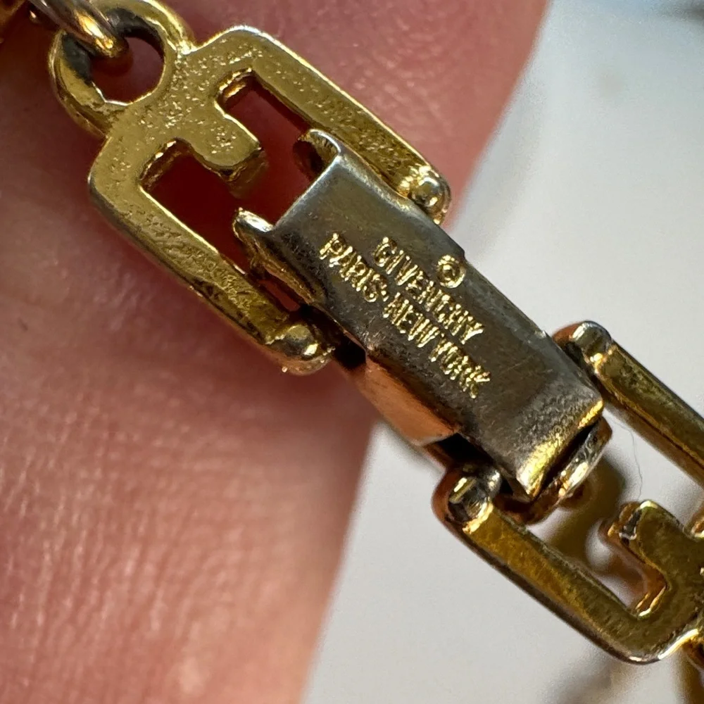 Givenchy VintageGold Necklace and Bracelet Set